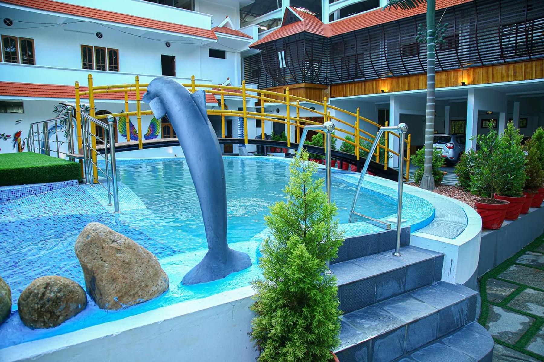 Lake Palace Family Resort Kumarakom Exterior photo